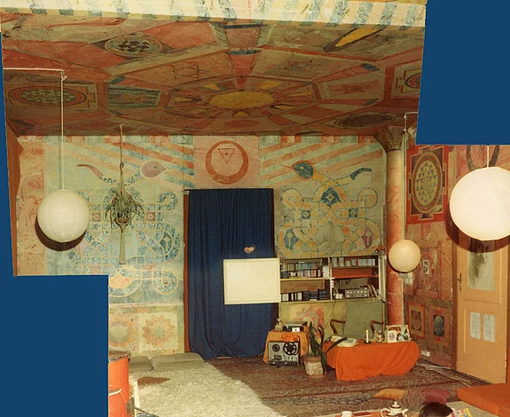 Gemeinschaftsraum (Blick vom Eingang) Gemeinschaftsraum (Blick vom Eingang)