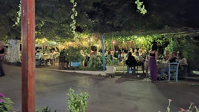 Abends in der Taverne Gria Vathra