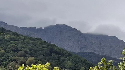 Wolken am Berg Fengari