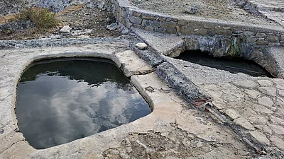 an den heißen Schwefelquellen in Therma