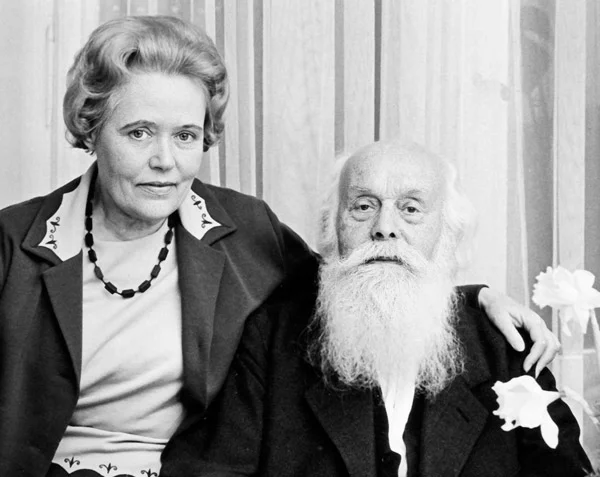 Bruder Paul mit meiner Gro&szlig;mutter 1968